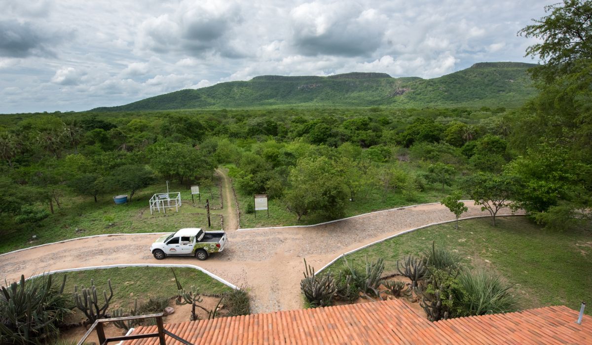 O que é a Reserva da Biosfera da Caatinga e qual o papel da Serra das Almas nesse reconhecimento internacional
