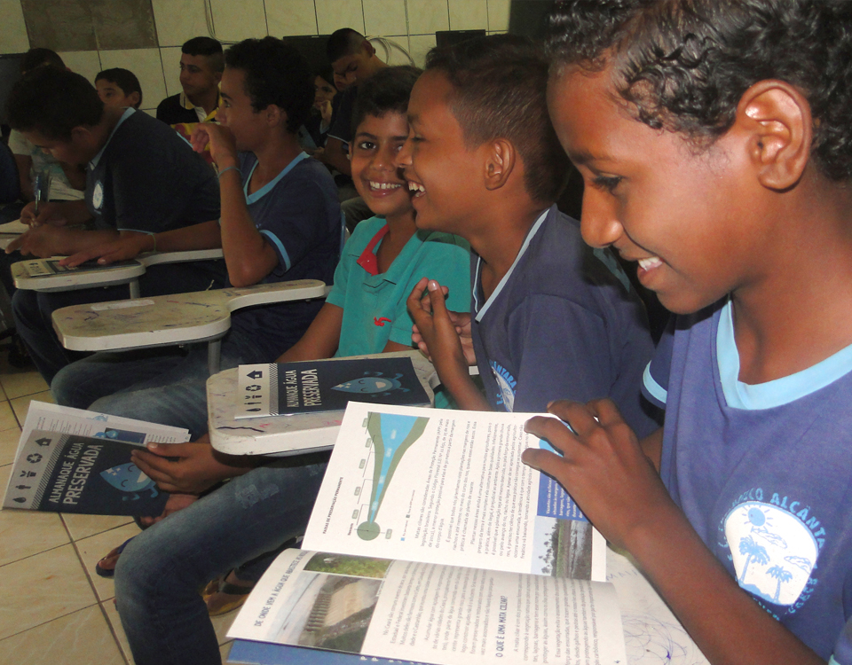 Estudantes de Crateús (CE) participam de atividade de Educação Ambiental